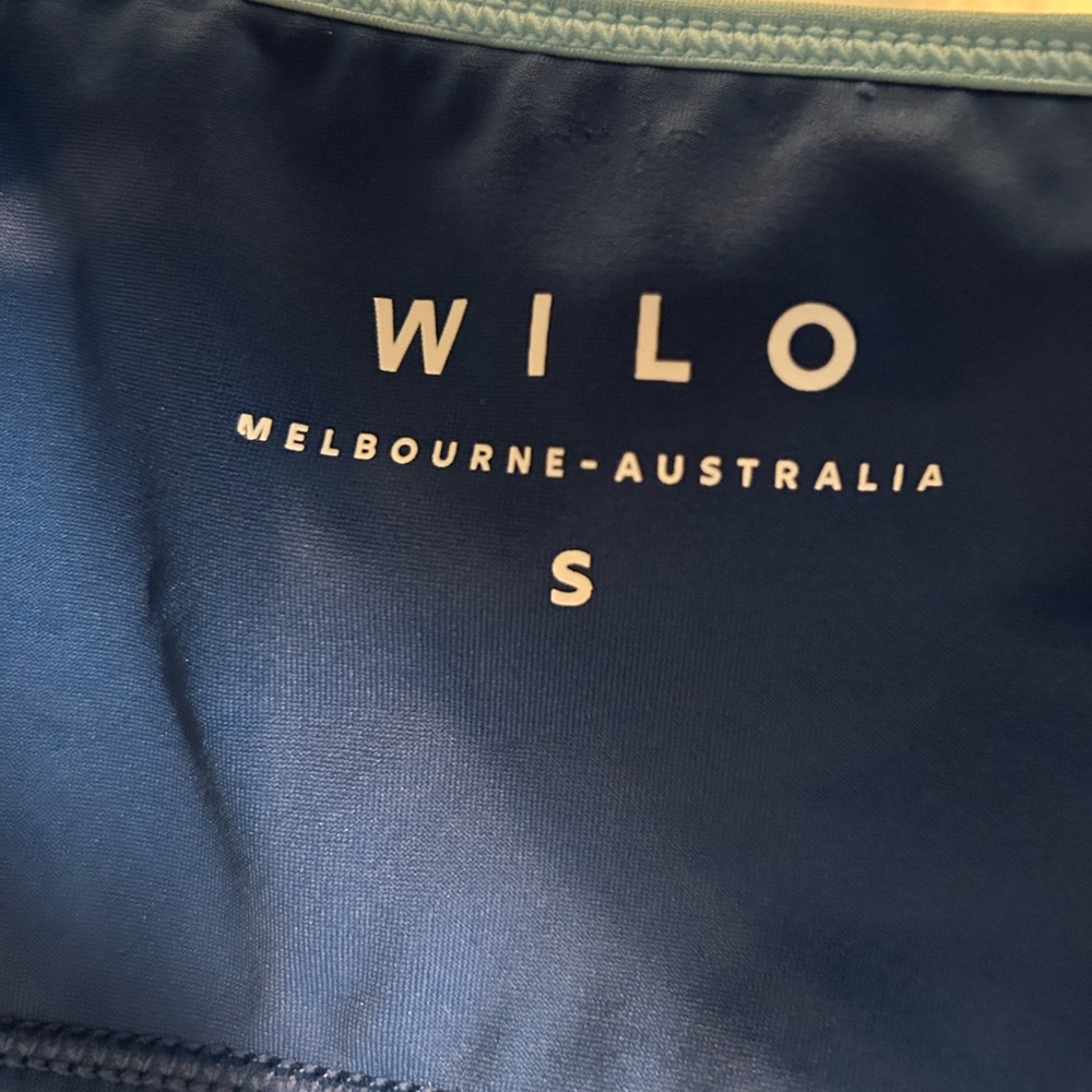 WILO | Blue Athletic Top | Size Small - Picture 2 of 5